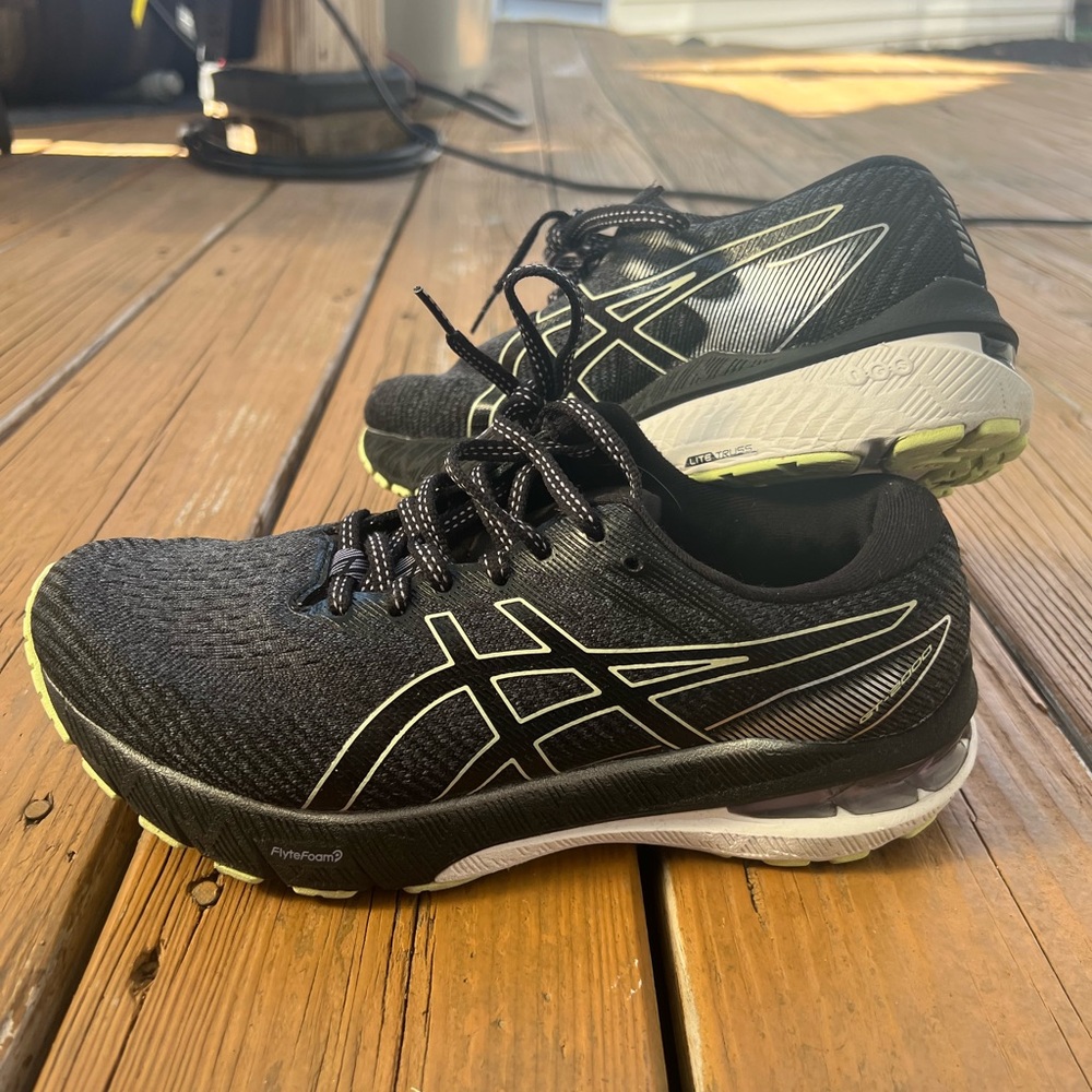ASICS GT 2000